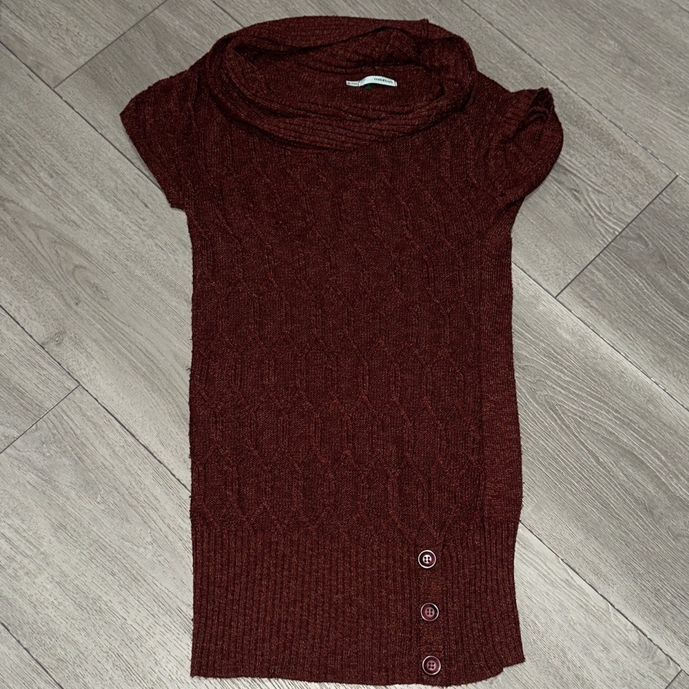 Maurices Burgundy Sweater short sleeve with Button Detail size medium